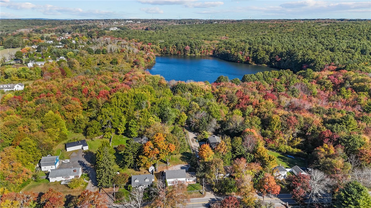 1539 Hope Road Cranston, RI 02831 - Photo 30 of 32