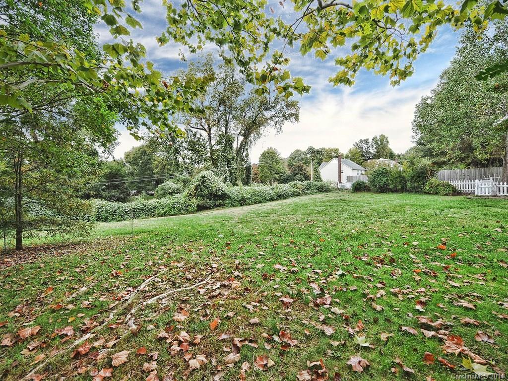 2408 Hamilton Mill Road, Unit 6 Charlotte, NC 28270 - Photo 18 of 20 Gallery Image 18
