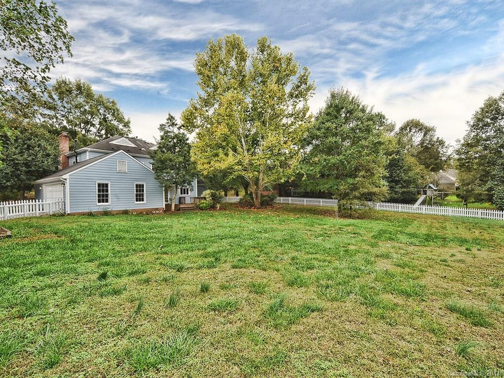 2408 Hamilton Mill Road, Unit 6 Charlotte, NC 28270 - Photo 19 of 20 Gallery Image 19