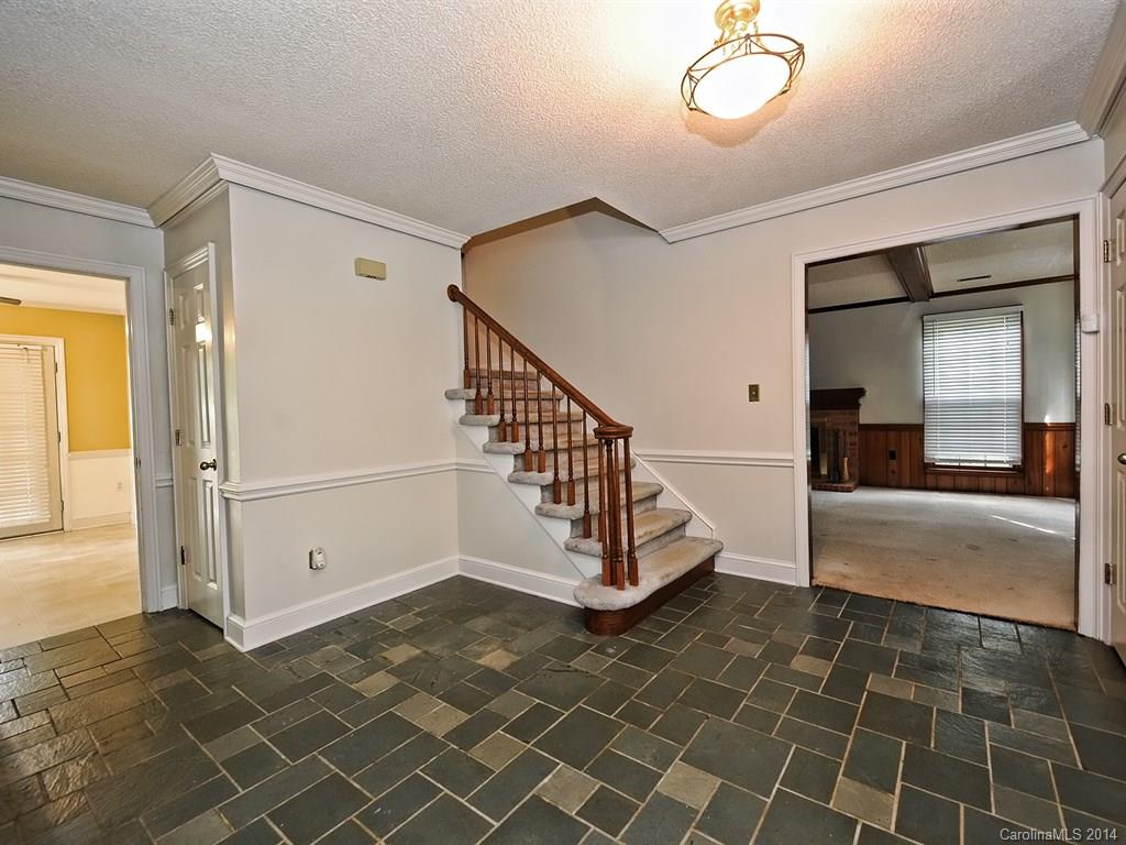 2408 Hamilton Mill Road, Unit 6 Charlotte, NC 28270 - Photo 3 of 20 Gallery Image 3