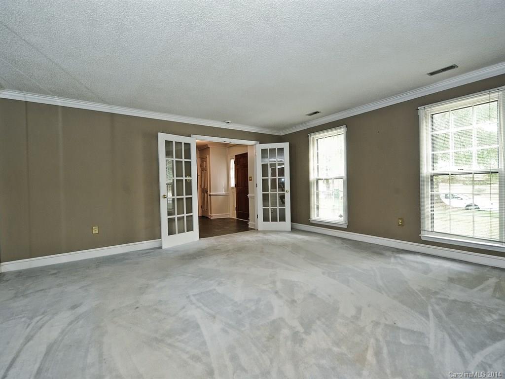2408 Hamilton Mill Road, Unit 6 Charlotte, NC 28270 - Photo 5 of 20 Gallery Image 5
