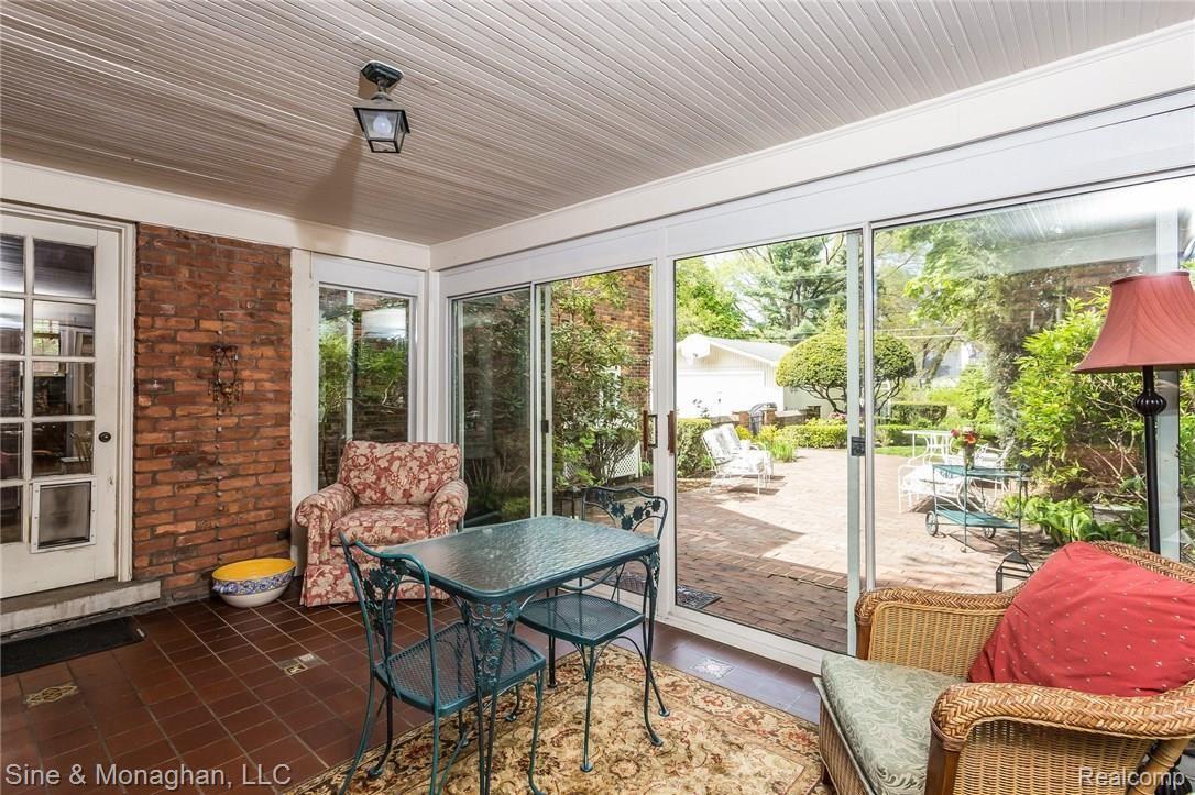 214 Merriweather Road Grosse Pointe, MI 48236 - Photo 27 of 85 030-Sunroom-4152981-medium.jpg