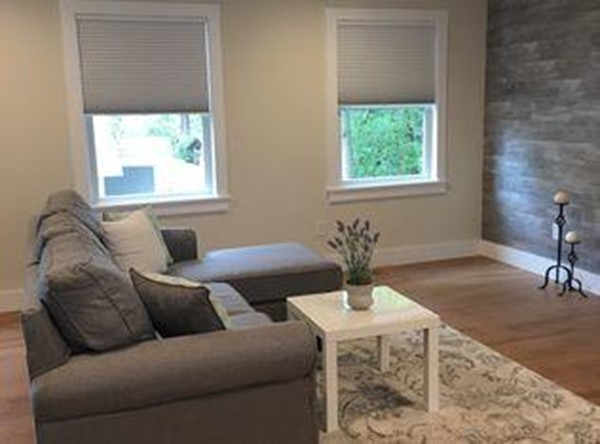 17 Oak Hill Road Natick, MA 01760 - Photo 8 of 28 Gallery Image 8
