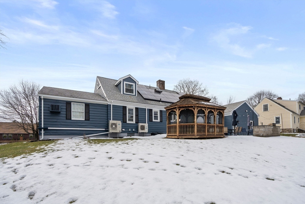 120 Brattle Street Worcester, MA 01606 - Photo 3 of 42