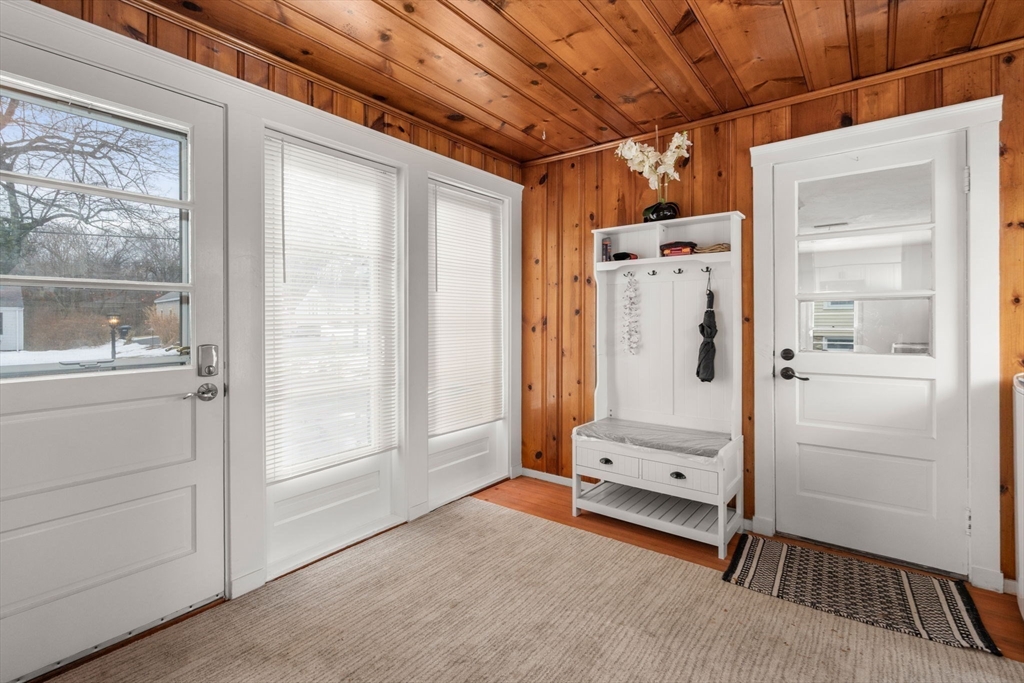 120 Brattle Street Worcester, MA 01606 - Photo 35 of 42