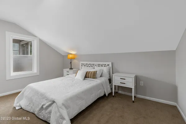 $4,500 | 10 Marion Place, Saratoga Springs, NY 12866