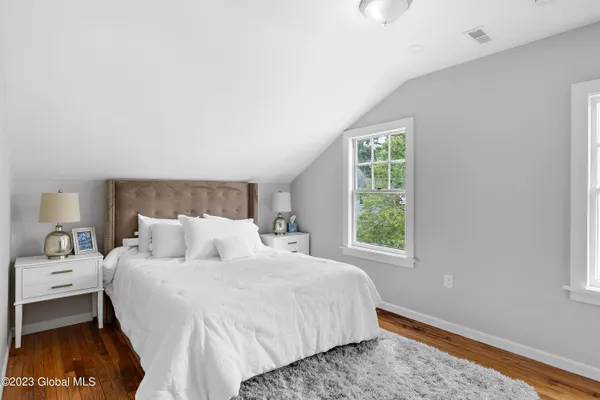 $4,500 | 10 Marion Place, Saratoga Springs, NY 12866