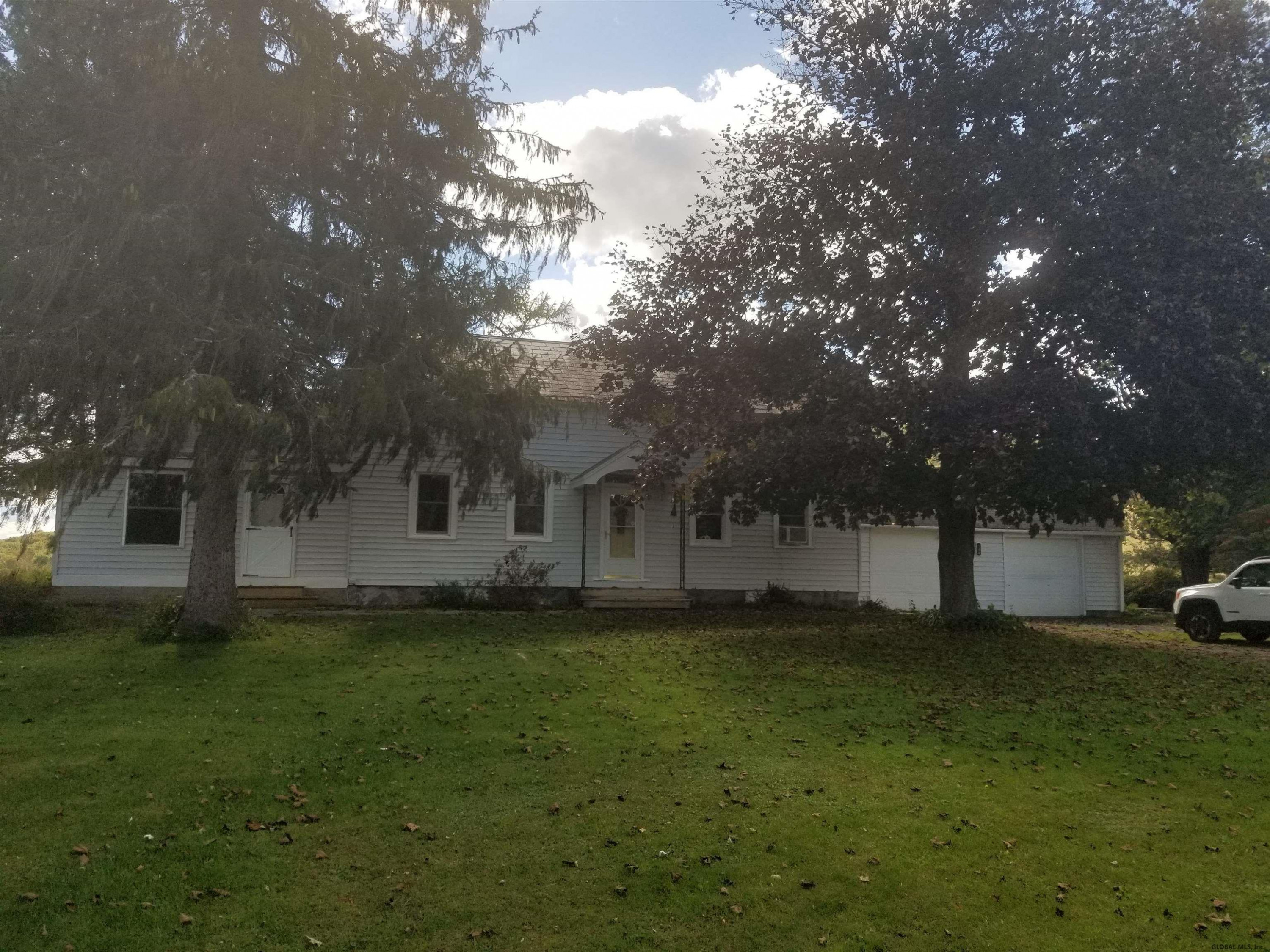 304 Stevenson Road Cambridge, NY 12816 - Photo 4 of 76 Photo 4