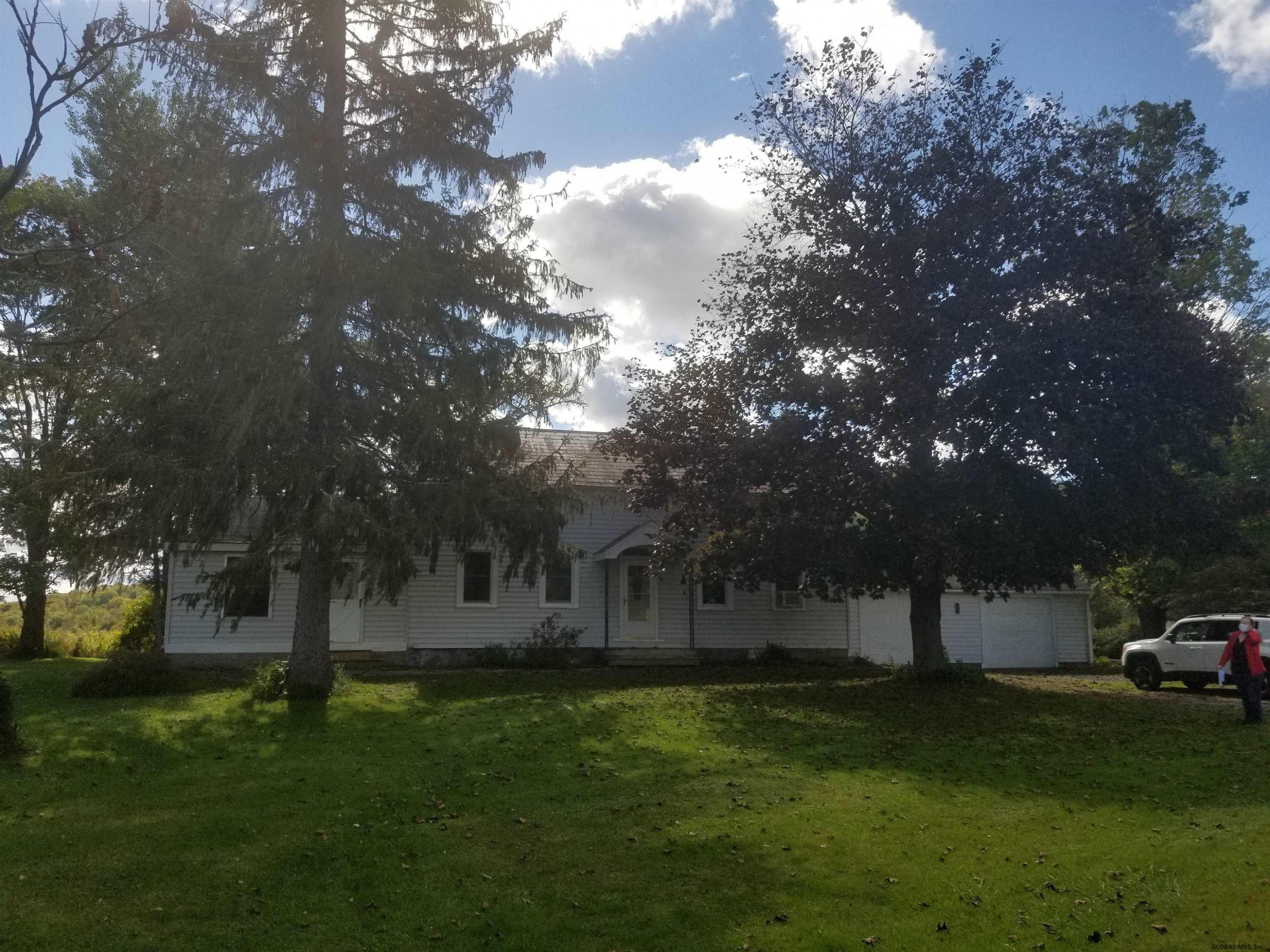 304 Stevenson Road Cambridge, NY 12816 - Photo 5 of 76 Photo 5