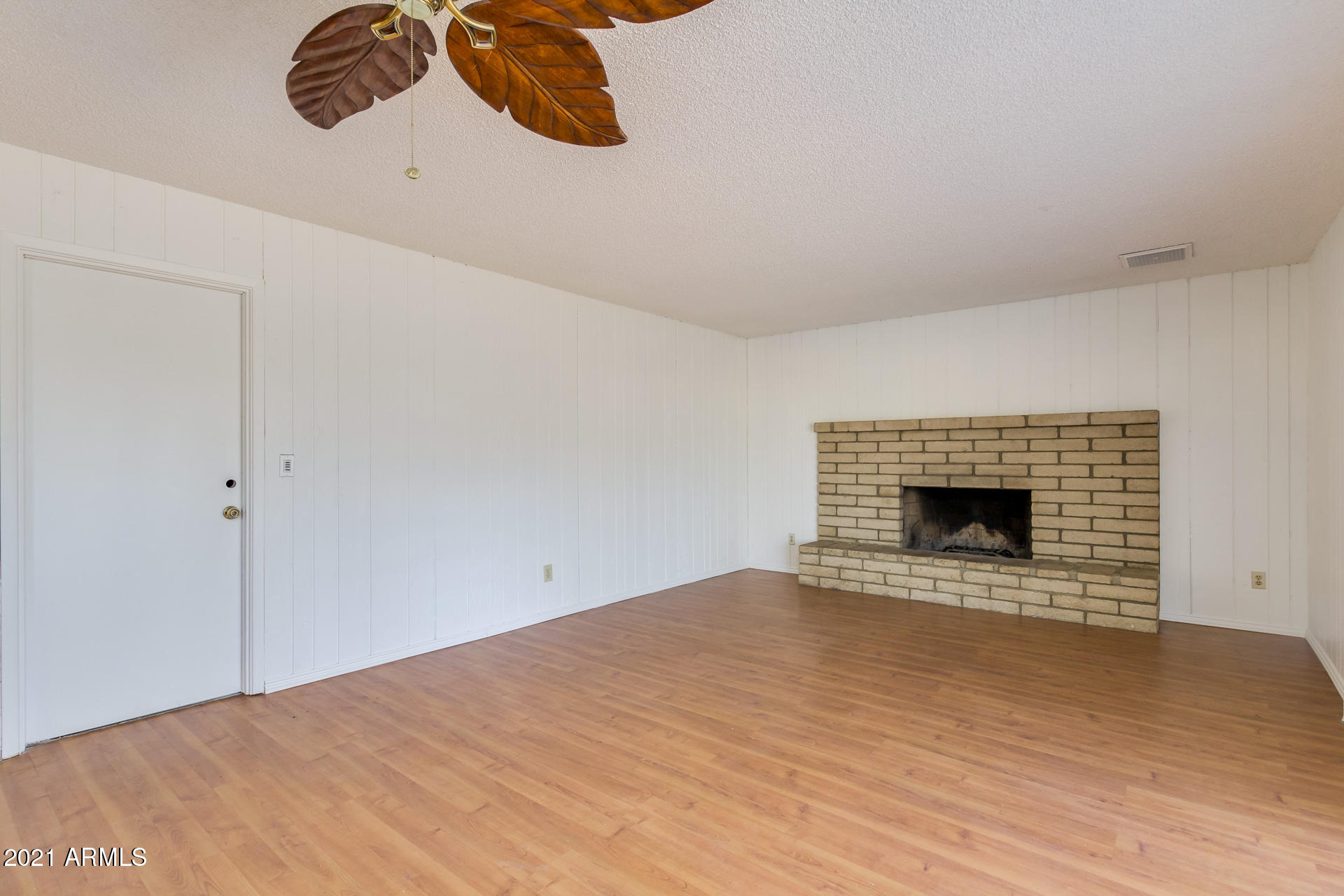2902 West Redfield Road Phoenix, AZ 85053 - Photo 8 of 34 08-Redfield