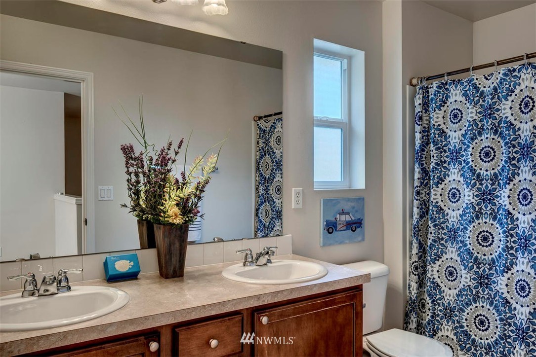 24010 42nd Avenue Southeast Bothell, WA 98021 - Photo 14 of 16
