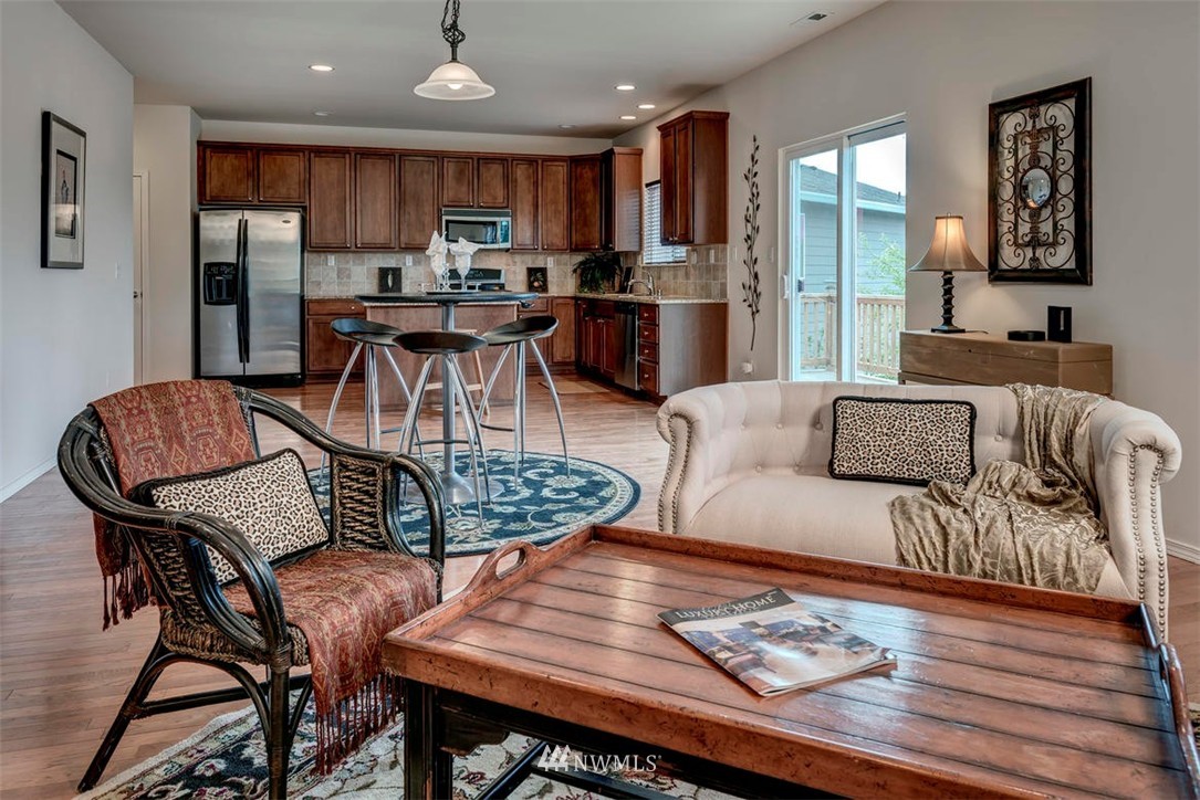 24010 42nd Avenue Southeast Bothell, WA 98021 - Photo 4 of 16