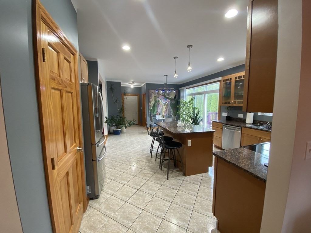 424 Mason Rd Extension Dudley, MA 01571 - Photo 4 of 27