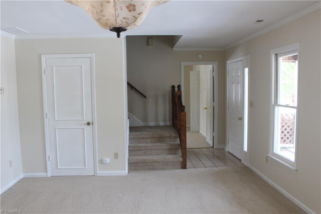 6004 Quail Ridge Court Rural Hall, NC 27045 - Photo 3 of 10 Gallery Image 3