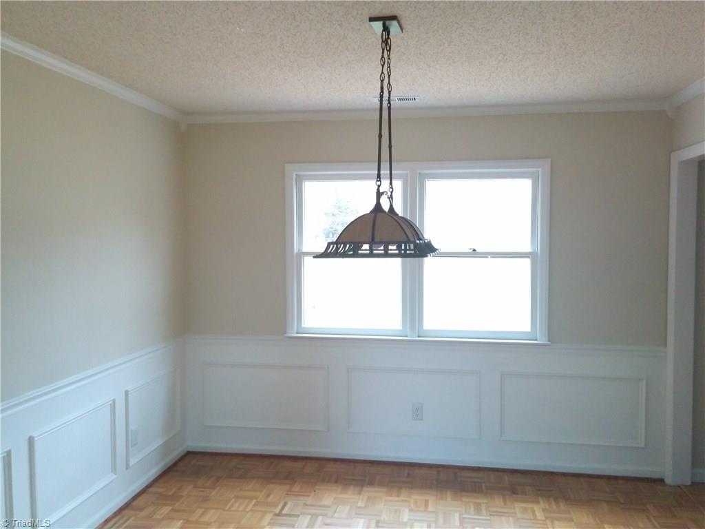 6004 Quail Ridge Court Rural Hall, NC 27045 - Photo 4 of 10 Dining Room