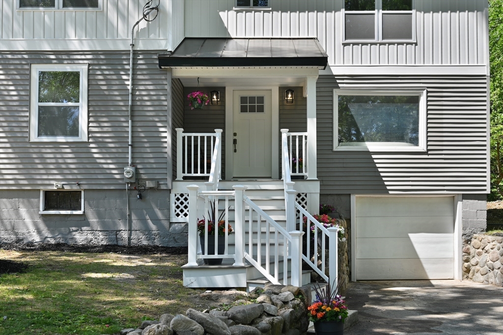 8 Elginwood Road Peabody, MA 01960 - Photo 3 of 38