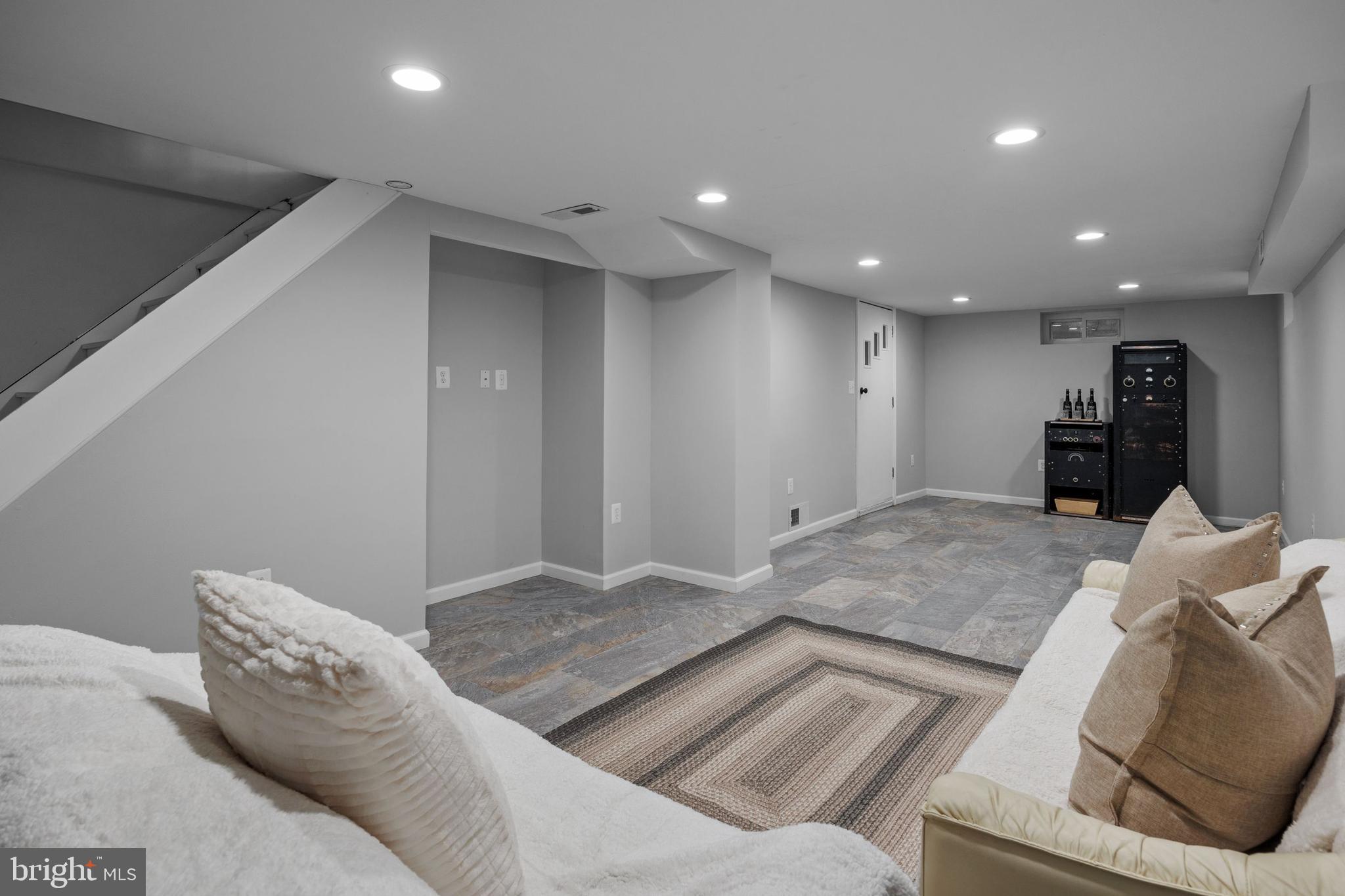 2934 Goentner Road Willow Grove, PA 19090 - Photo 23 of 33 Gallery Image 23