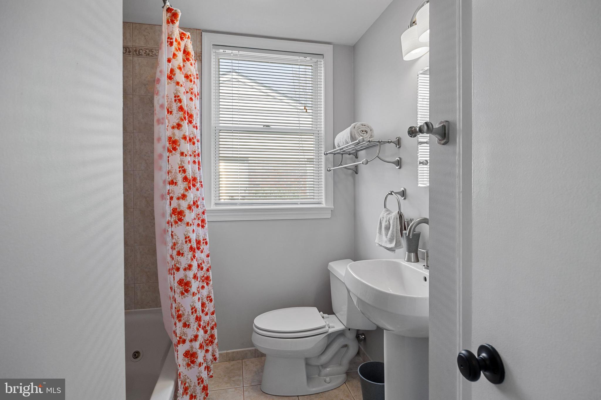 2934 Goentner Road Willow Grove, PA 19090 - Photo 10 of 33 Gallery Image 10