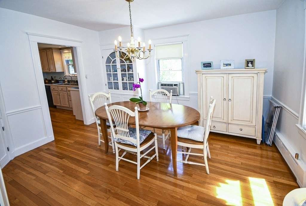 52 Buckingham Road North Andover, MA 01845 - Photo 9 of 31 Gallery Image 9