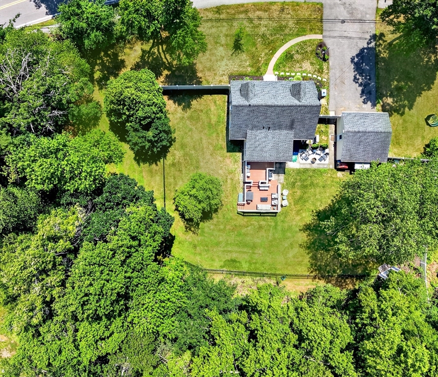 26 Brooksbie Road Bedford, MA 01730 - Photo 33 of 38