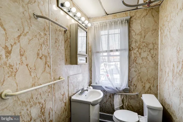 $180,000 | 224 Cherry Street, Ephrata, PA 17522