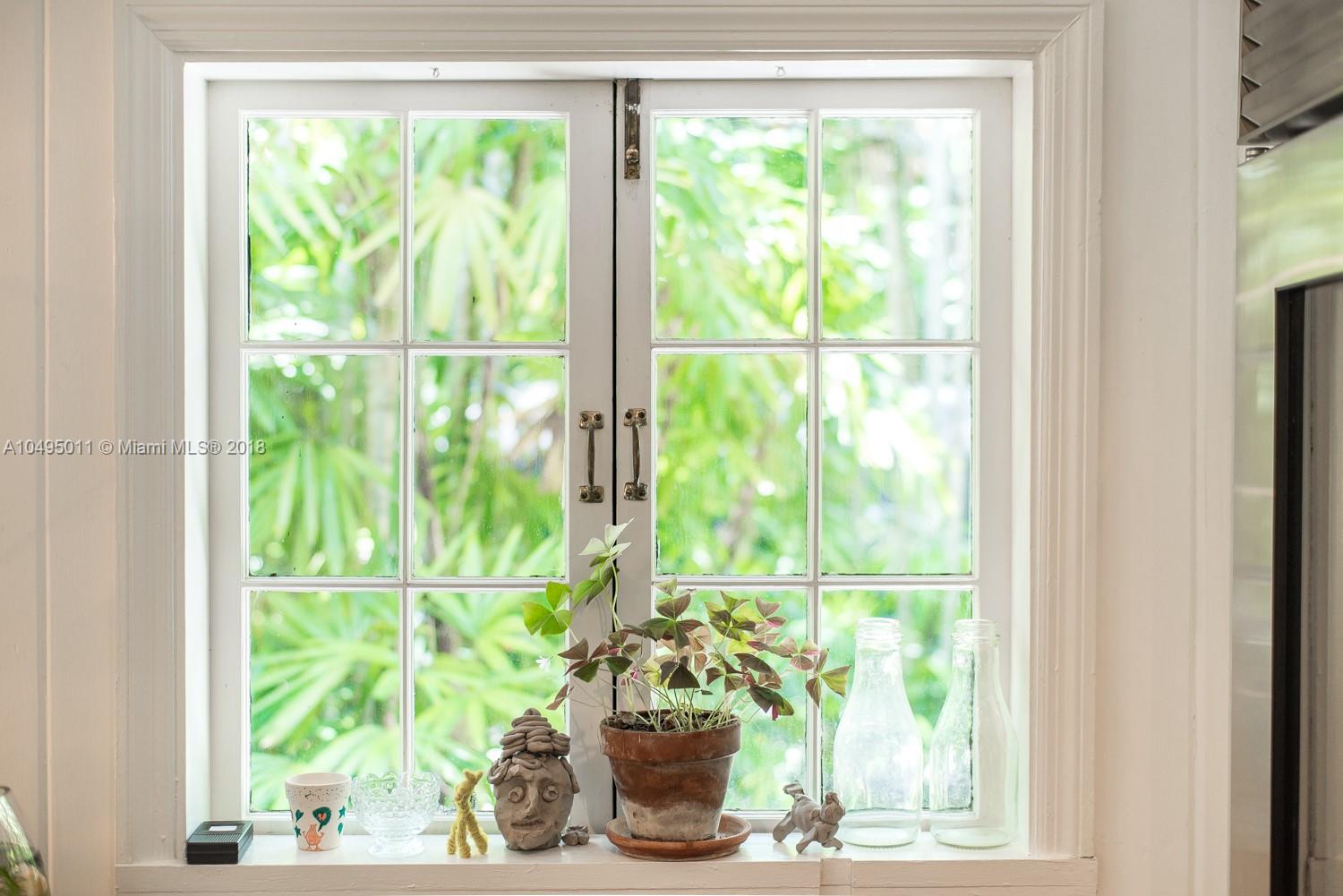 3900 Loquat Avenue Miami, FL 33133 - Photo 11 of 39