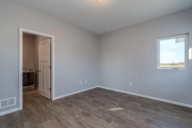 $299,900 | 3201 Noble Drive, Mankato, MN 56001