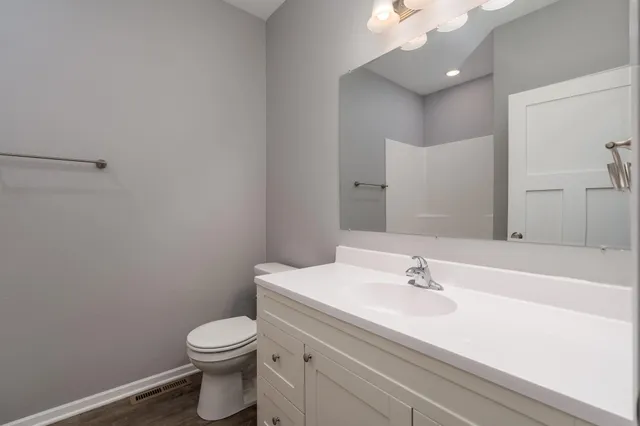 $299,900 | 3201 Noble Drive, Mankato, MN 56001