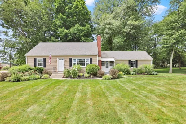 $420,000 | 6 Rogers Road, East Longmeadow, MA 01028