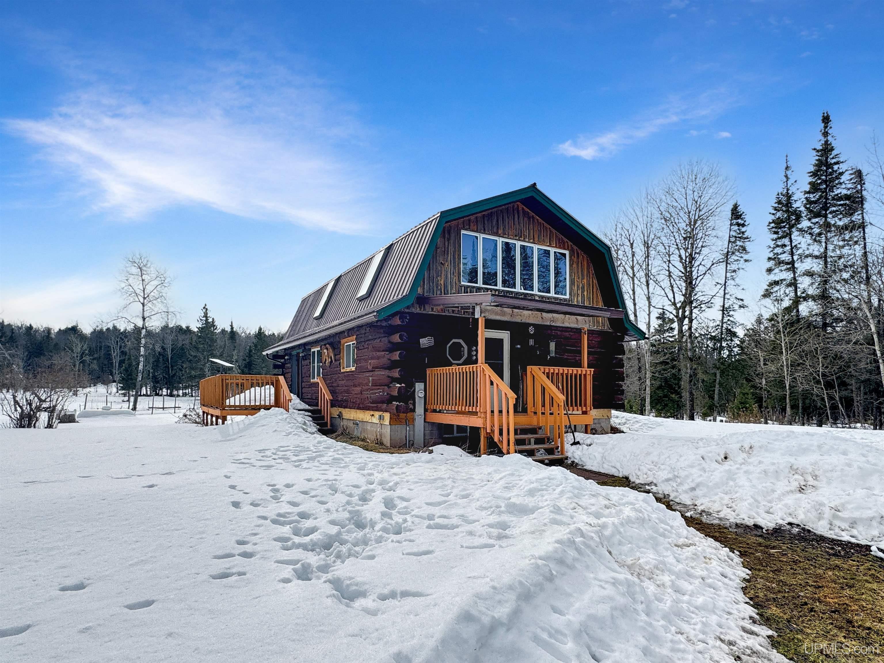 313 Peterson Road Crystal Falls, MI 49920 - Photo 2 of 25