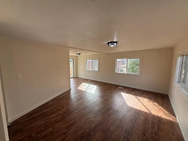 $279,900 | 3455 165th Avenue Northeast, New London, MN 56273