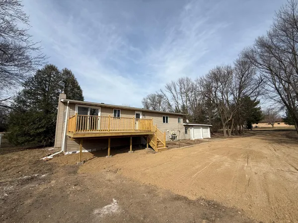 $279,900 | 3455 165th Avenue Northeast, New London, MN 56273