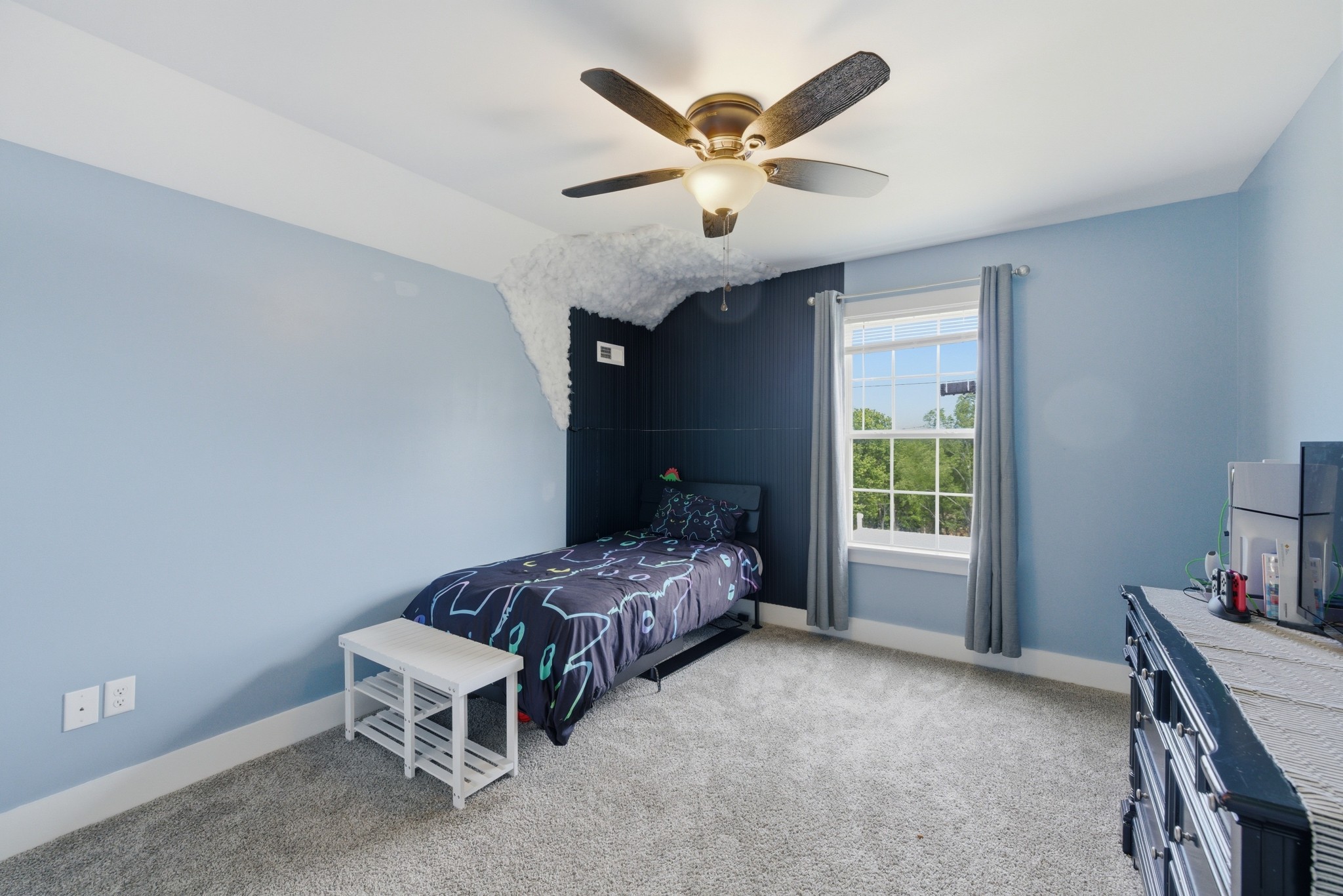 184 Lebanon Highway Carthage, TN 37030 - Photo 21 of 36 a bedroom with a bed and a window