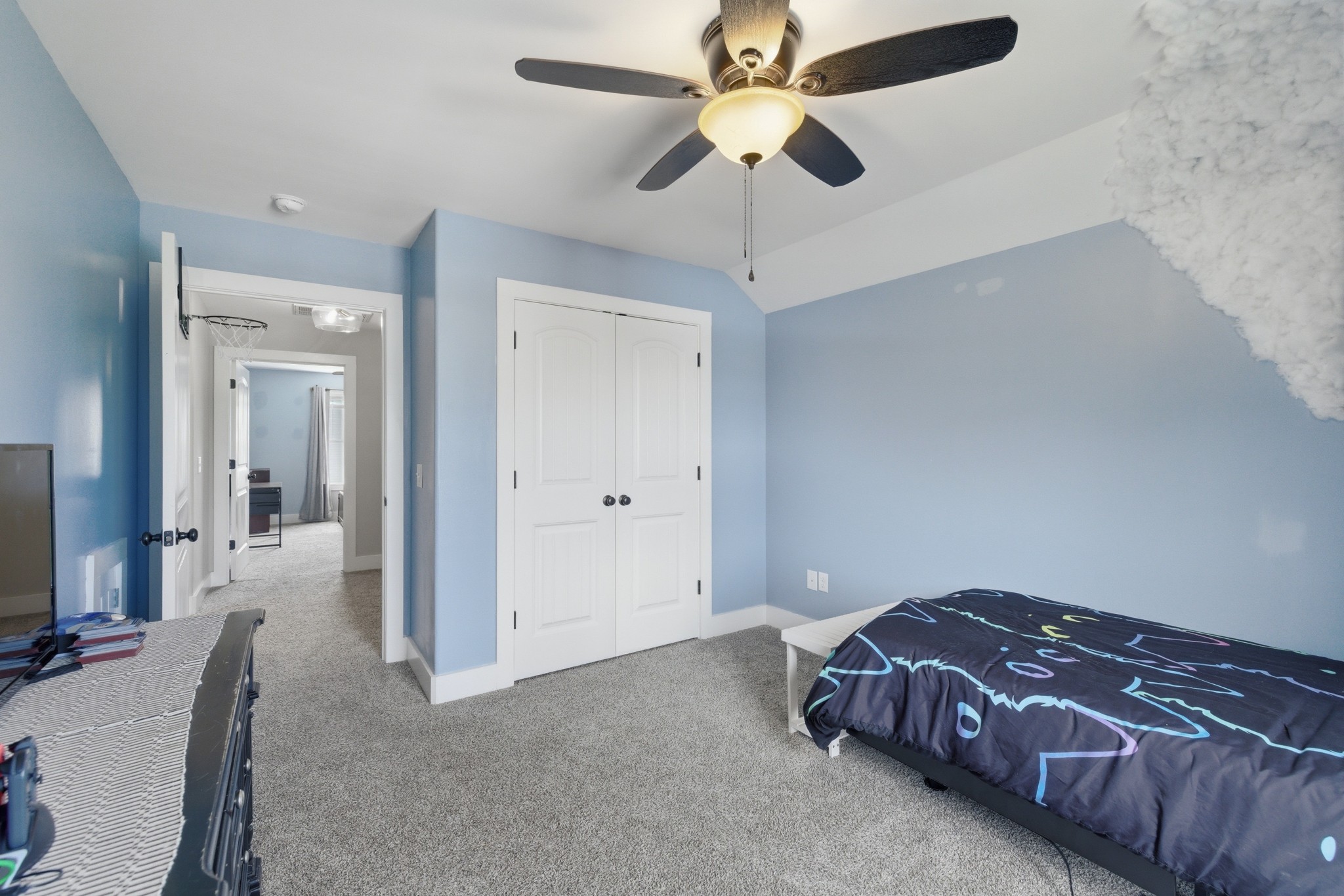 184 Lebanon Highway Carthage, TN 37030 - Photo 22 of 36 a living room with a bed furniture and a flat screen tv