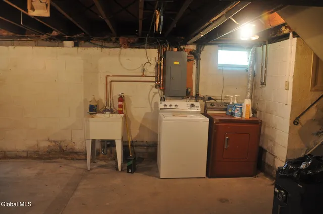 $389,900 | 121 Ramsey Place, Albany, NY 12209