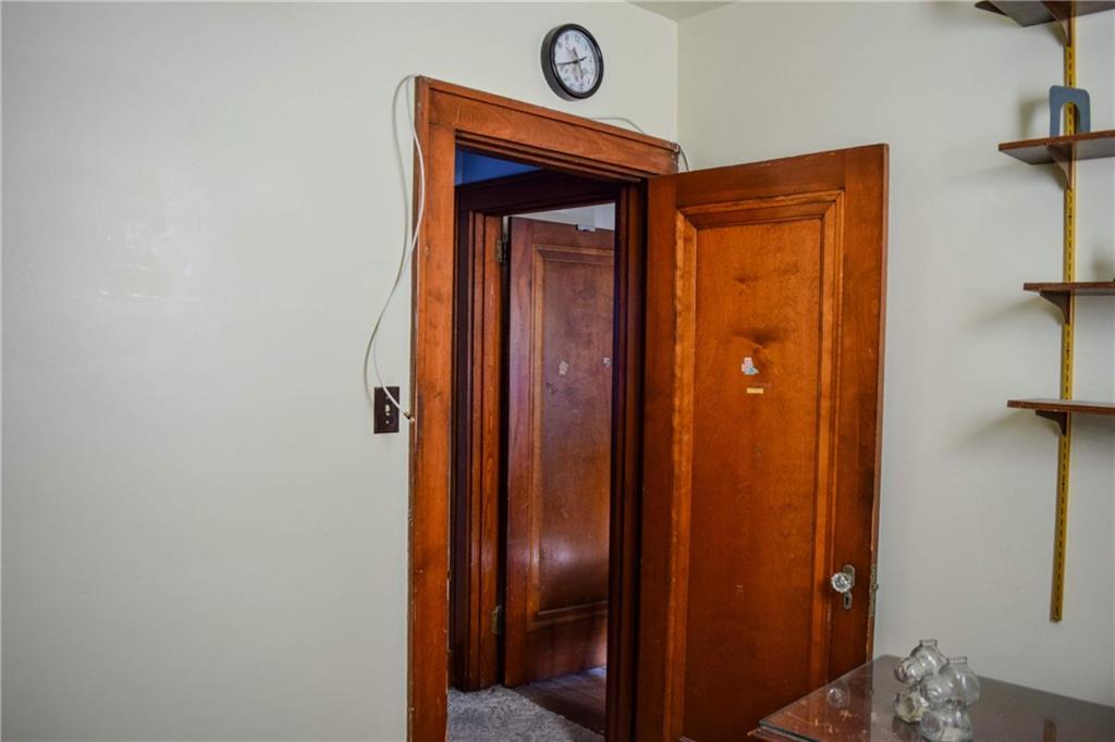 908 Liberty Street McKees Rocks, PA 15136 - Photo 12 of 28