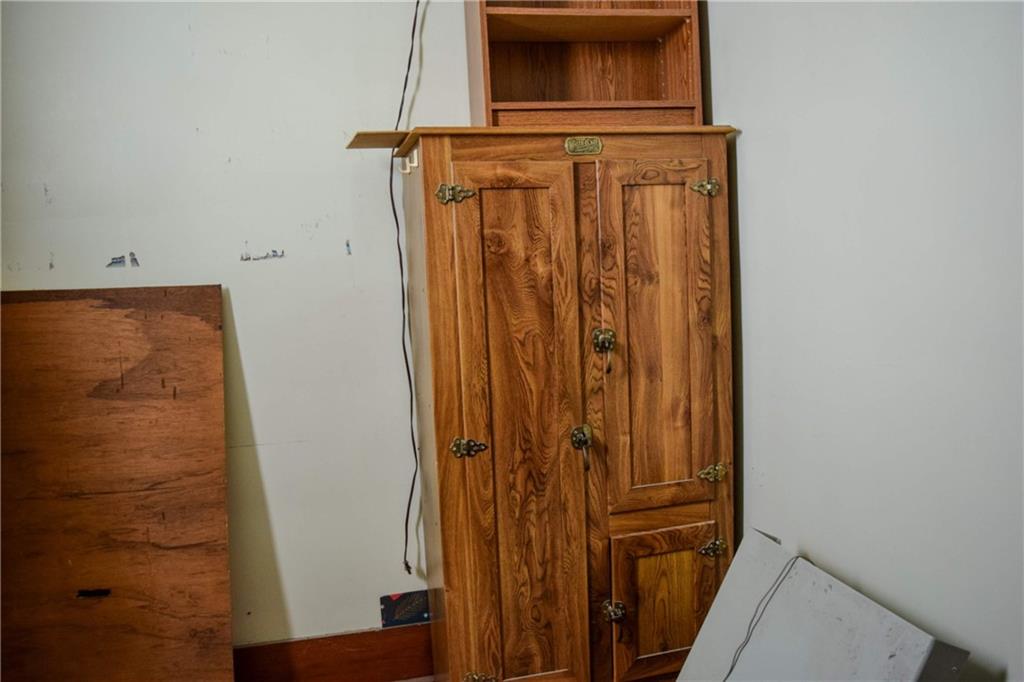 908 Liberty Street McKees Rocks, PA 15136 - Photo 13 of 28