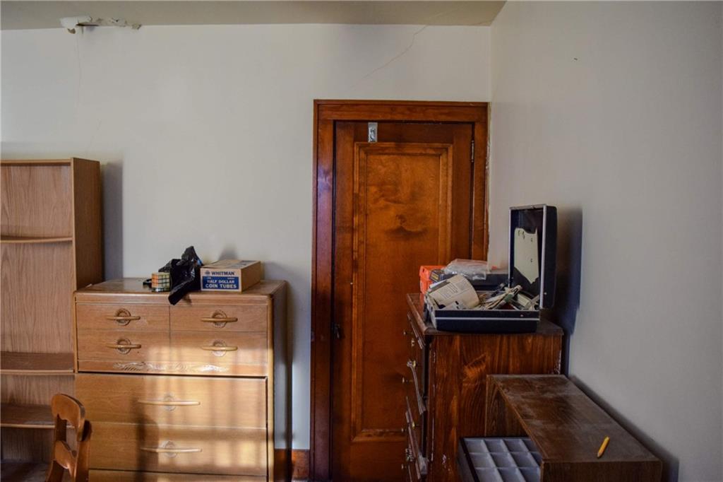 908 Liberty Street McKees Rocks, PA 15136 - Photo 16 of 28