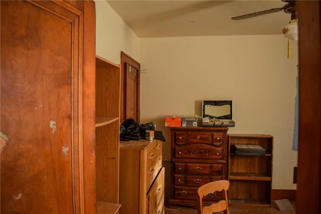 908 Liberty Street McKees Rocks, PA 15136 - Photo 18 of 28