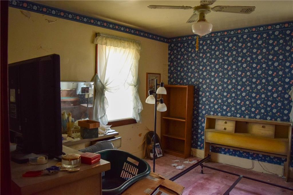 908 Liberty Street McKees Rocks, PA 15136 - Photo 20 of 28