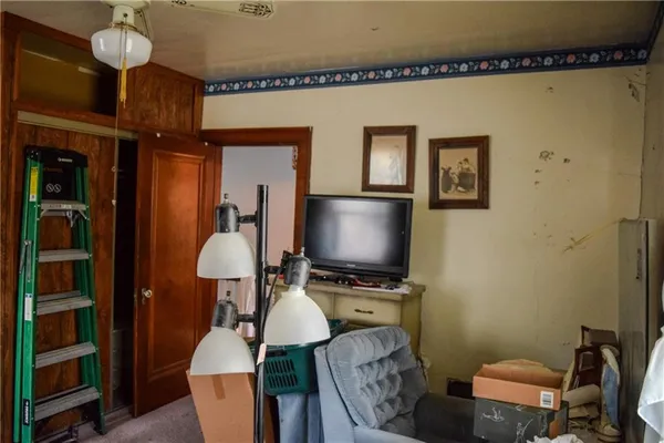 $95,000 | 908 Liberty Street, McKees Rocks, PA 15136