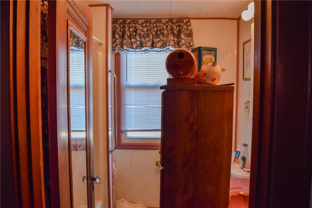 908 Liberty Street McKees Rocks, PA 15136 - Photo 23 of 28