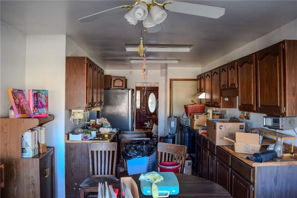 908 Liberty Street McKees Rocks, PA 15136 - Photo 24 of 28