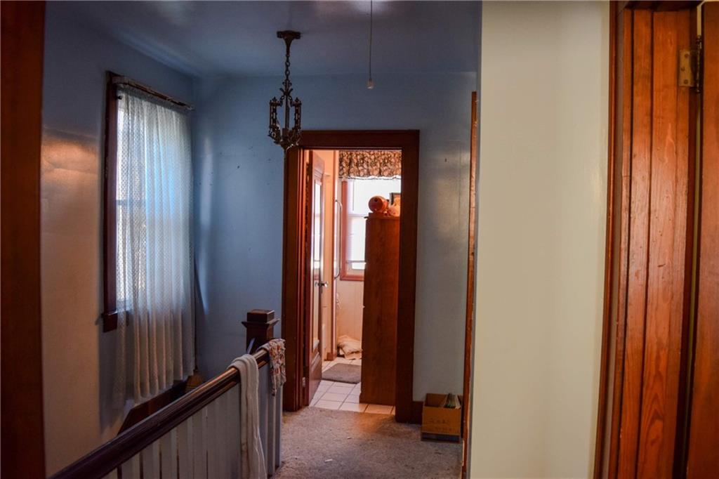 908 Liberty Street McKees Rocks, PA 15136 - Photo 10 of 28