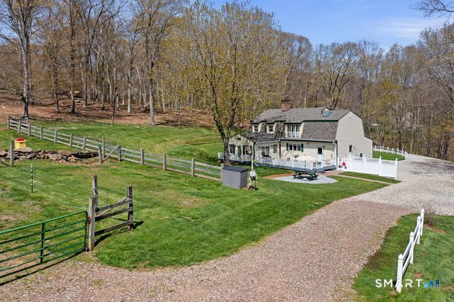 17 Markham Road East Hampton, CT 06424 - Photo 3 of 40