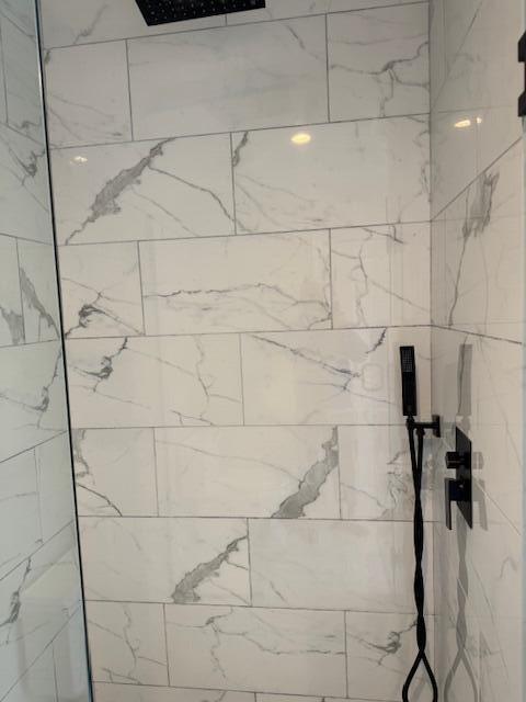 125 Hamilton Avenue, Unit 2 Greenwich, CT 06830 - Photo 11 of 20 a bathroom with a shower