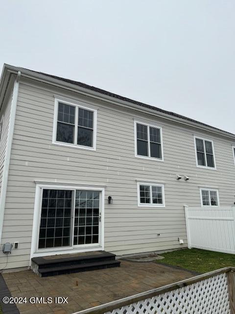 125 Hamilton Avenue, Unit 2 Greenwich, CT 06830 - Photo 20 of 20 a view of a house with a window