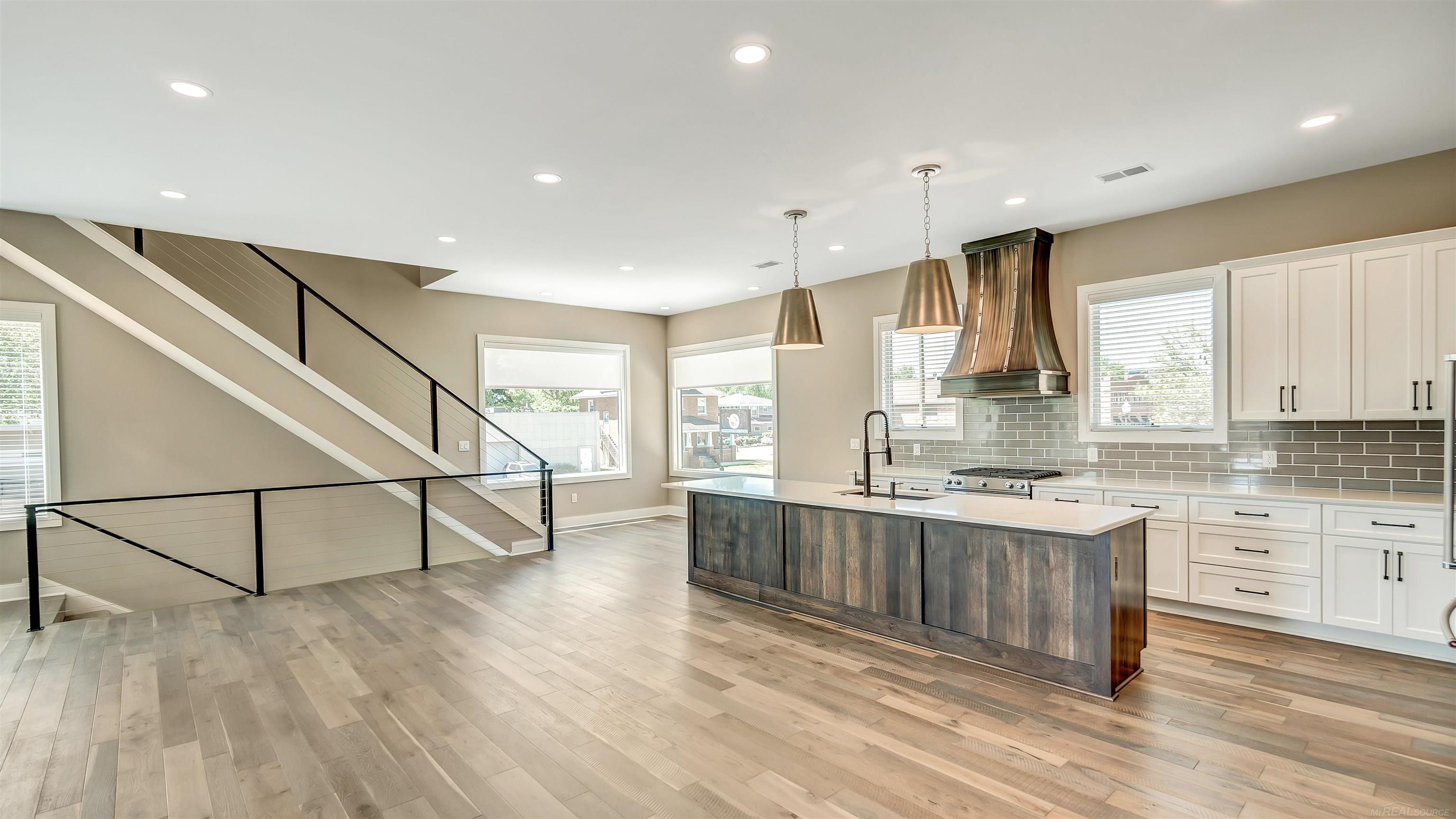 717 East 11 Mile Road Royal Oak, MI 48067 - Photo 5 of 24