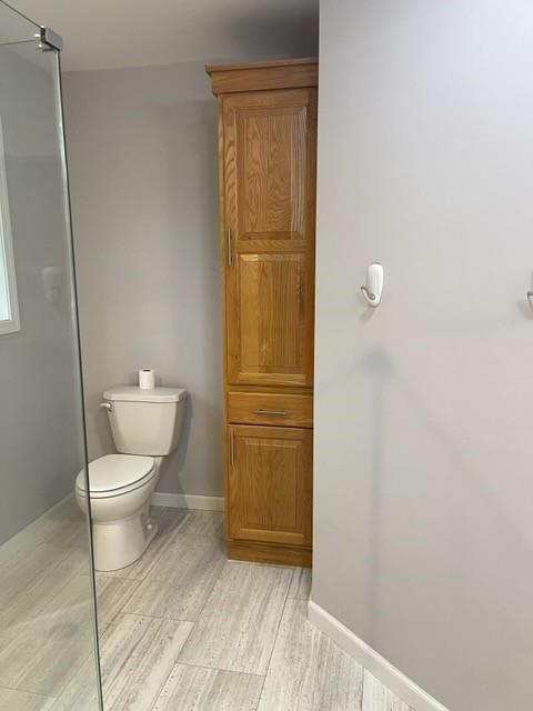 887 Mud Pike Road Smithfield, PA 15478 - Photo 28 of 36 a bathroom with a toilet