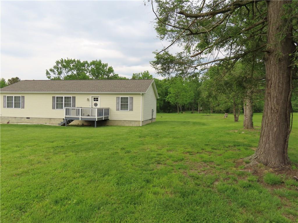 887 Mud Pike Road Smithfield, PA 15478 - Photo 3 of 36
